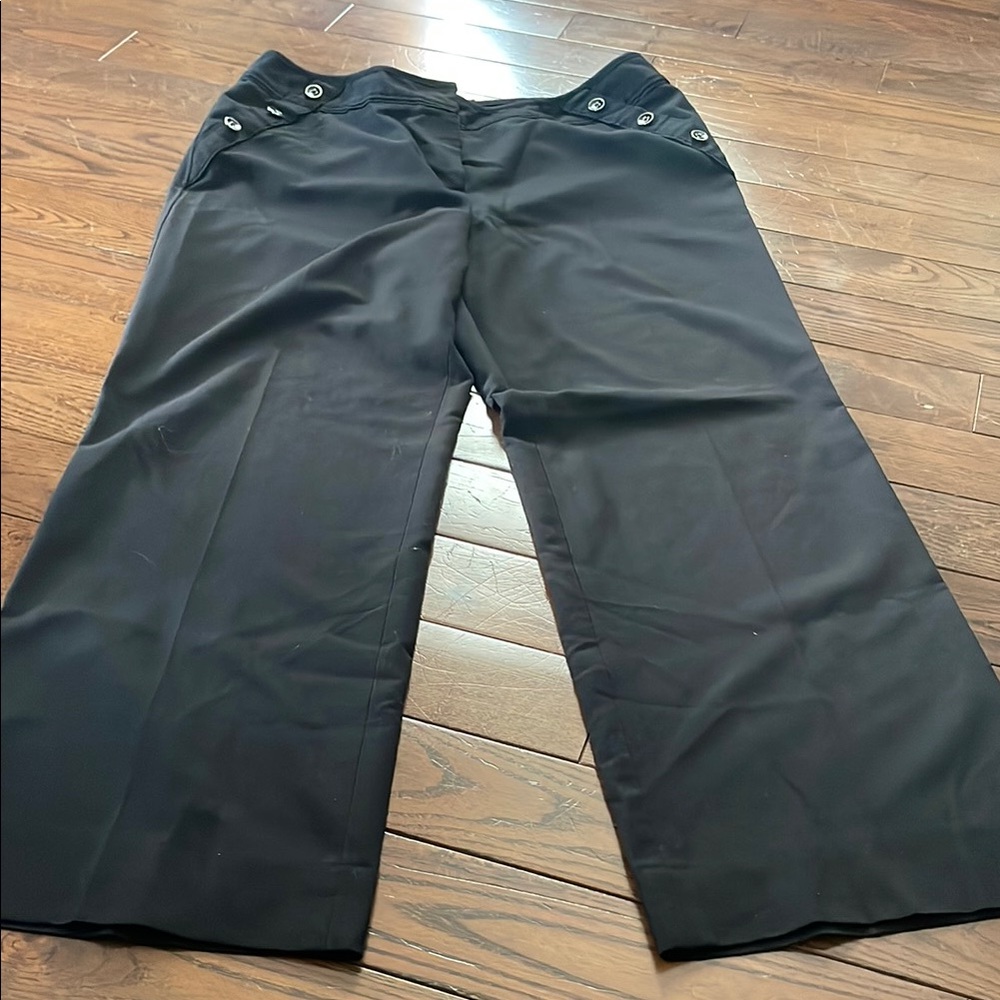 Women’s Black Wide-Leg Dress Pants